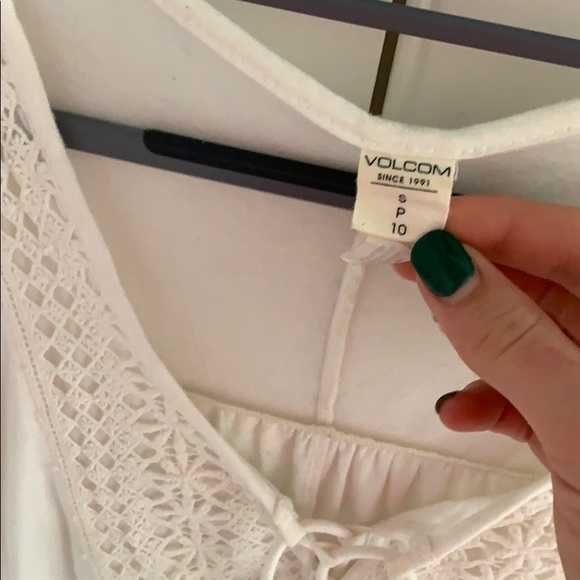 Volcom flowy t shirt dress - Picture 3 of 7